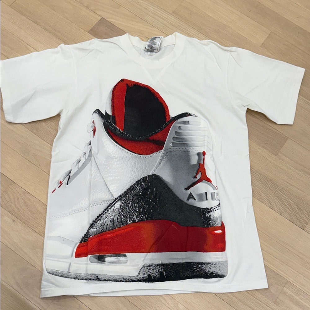 Jordan 3 tee small